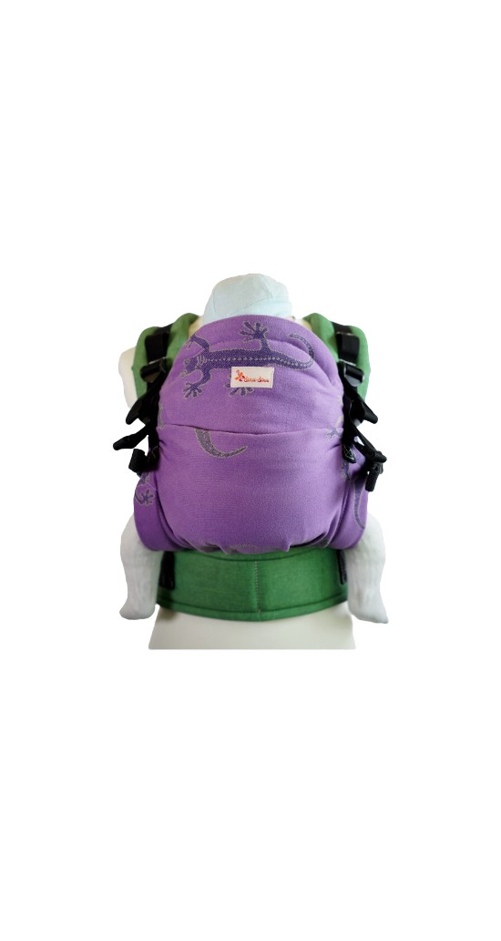 Nosidło ergonomiczne dla dziecka od 4 m. do 20 kg - motyw Geckos widok z przodu