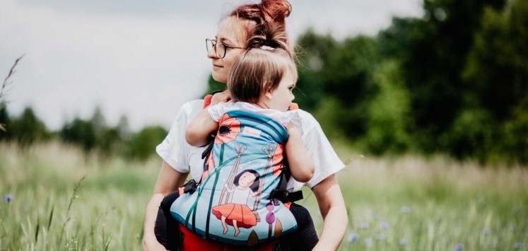 Baby carriers with a motif